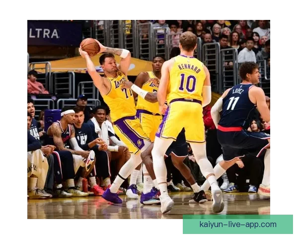 三分王之争东契奇伤退克努佩尔领先七球稳居联盟榜首